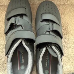 Never used, brand new Shimano cycle shoes women size 43